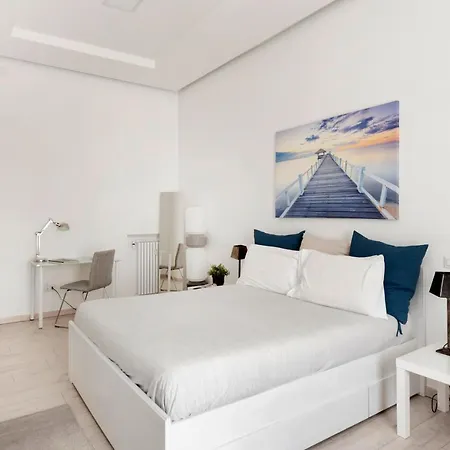 Maison Piazza Cavour 4*