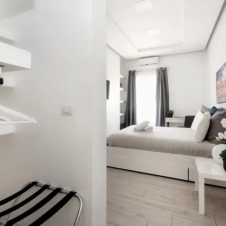 Maison Piazza Cavour 4*