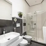 Maison Piazza Cavour 4*
