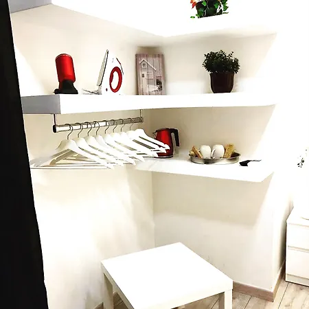 בית הארחה Maison Piazza Cavour 4*